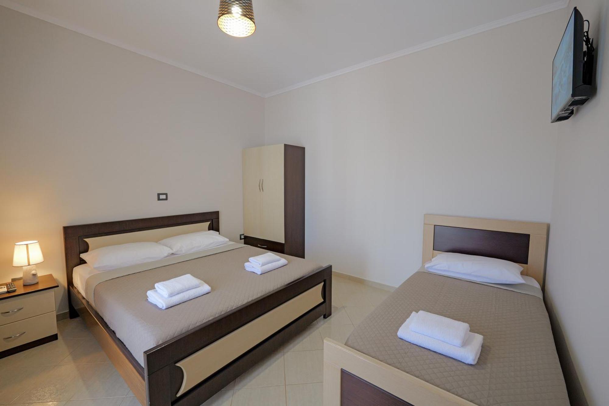 Hotel Deja Vu Ksamil Room photo