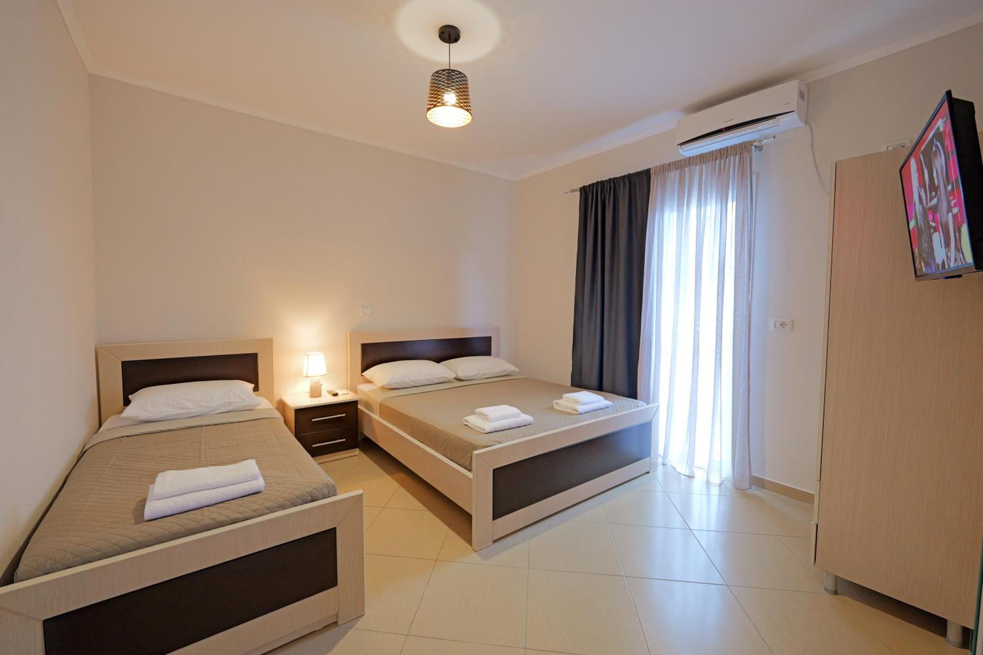 Hotel Deja Vu Ksamil Room photo