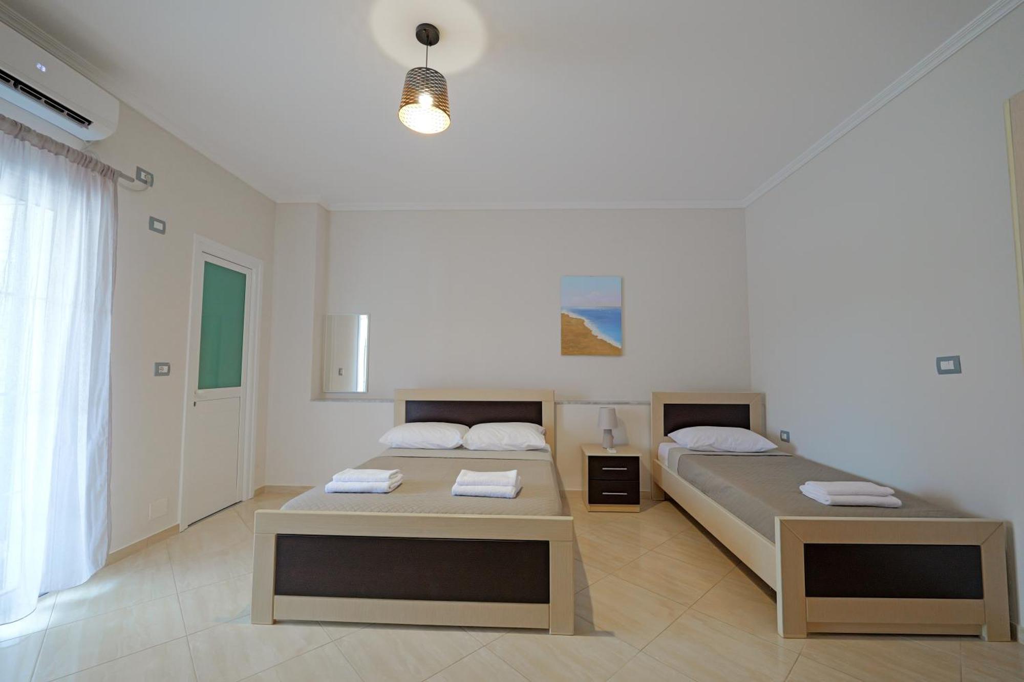 Hotel Deja Vu Ksamil Room photo